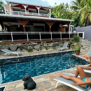 Domaine Damouw , Petit-Bourg Guadeloupe